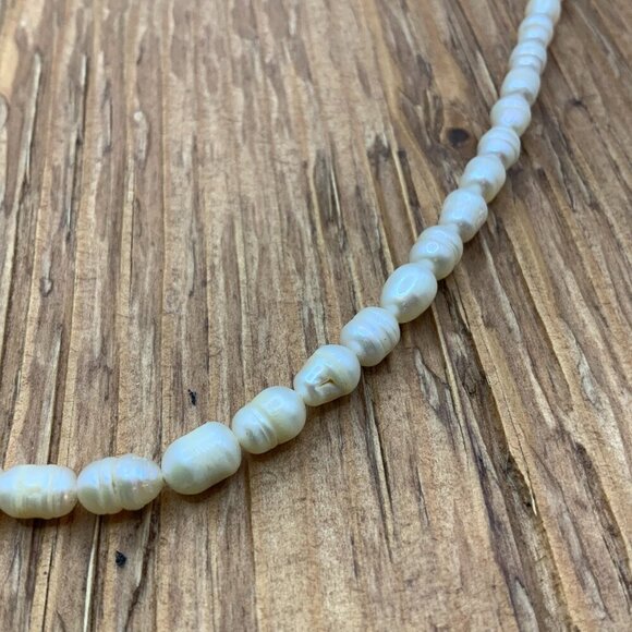 Vintage Jewelry - Fresh Water Pearl Vintage Elegant Necklace